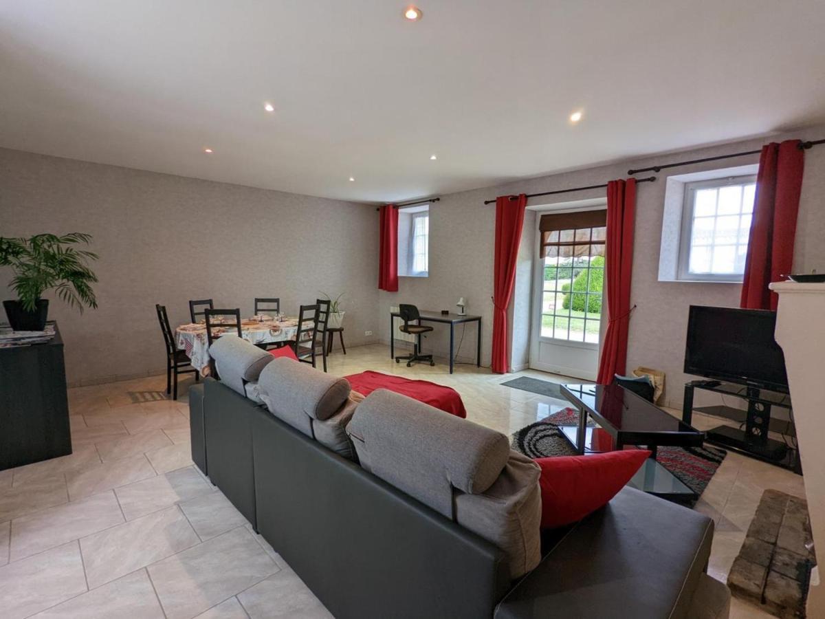 Gite Charmant Au Coeur D'Un Chateau Historique Avec Parc, Proche De Cognac, Ideal Famille Et Nature - Fr-1-653-167 Cherves-de-Cognac Eksteriør bilde